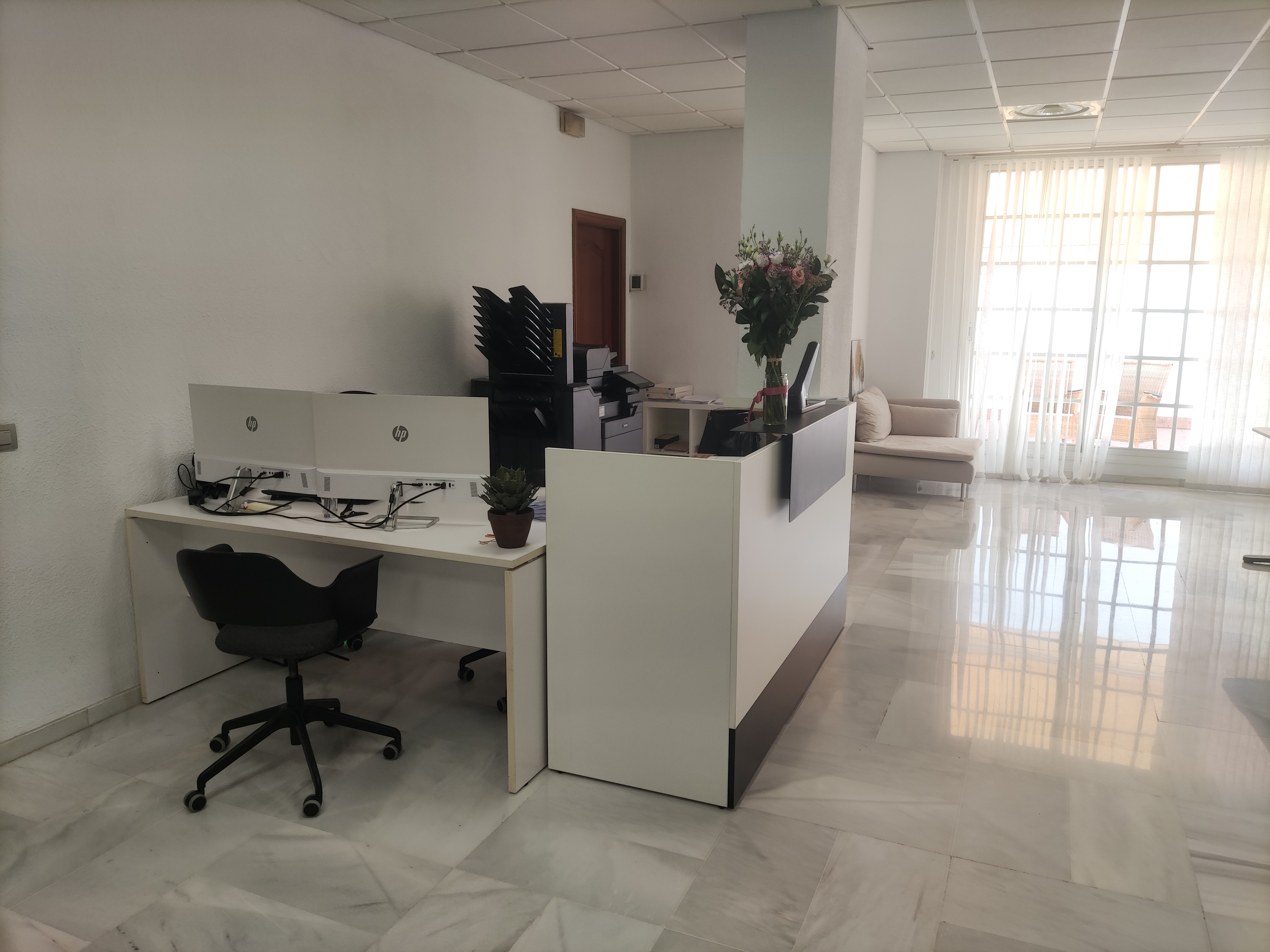 Recepción del despacho de abogados FERGONZA en Marbella